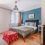 Duplex Unit With Patio And Balcony 5 Min From Sea